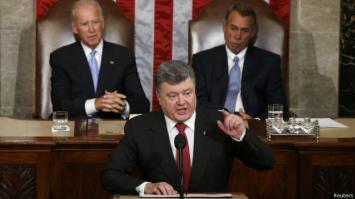 Возможно кэпство, но всё же. Может кто-то из украинцев прочитает, хотя россиянам тоже не помешало бы. Постараюсь уложить как можно короче, но не обещаю. Главное чтобы дочитали до конца.

1. США мировой лидер и манипулятор. Для поддержания своей экономики печатает доллары и свергает правительства в других странах под предлогом демократизации. А потом получает большую скидку на полезные ресурсы у подставного проамериканского правительства.
2. Китай без пяти минут как новый мировой лидер. 
3. Россия самая огромная страна мира, с потрясающими запасами полезных ископаемых.
4. Украина - пустышка. Ни экономики, ни производства, ни специалистов, ни залежей ресурсов.
5. Европа зависит от США и пляшет под её дудку.
6. Глобальная цель США - ослабить Россию. Поэтому Украина лишь предлог для санкций, которые лишь ускорят развал РФ.
7. Китай уже приходует дальний восток.
8. Как только появится возможность, нас разделят. Прогноз - 20 лет если будет преемник. Путин не вечен, а здоровье может подкосить в любой момент. И этот момент станет для нас последним днем.

Украина осталась с голой жопой. Порошенко бы продал Крым США при первой возможности. Путин предвидел и забрал Крым обратно. Украинцы, не обольщайтесь, но когда СССР существовало, никто из руководства страны даже и не мог подумать о развале. И ради понта, Хрущев переписал Крым с РСФСР на УССР. Какая разница, всё равно ведь на бумаге только. Он не мог и предположить, чем обернется его выходка после развала Союза. Затем Россия еще 20 лет как могла поддерживала Украину из братских побуждений. И пока вы были братским народом, опасности не было. "Ну и ладно, что платили за Крым, да стратегическое место для защиты России. Но у братского народа же". И ошибались. Вам помахали зеленой бумажкой и вы побежали продаваться. И забыли про ваших братьев. Вы подумали, что вас там ждут, что вы разбогатеете. Заживете наконец как человеки! Вы разосрались окончательно с Россией и думали, что вас поддержит Запад. Но они уже получили от вас что хотели. Использовали вас как прокладку. Попрошенко побежал кланяться западным хозяевам, просил помощи. Ведь ему же обещали. Но ах и ох! Он уже отработанный материал и больше ваша Украина никакого интереса для них не представляет. Но Если вам повезет, то будете полировать толчки например в какой-нибудь зажиточной немецкой семье. На другую работу нужна квалификация, а вы просто дешевая рабская сила. Вот теперь и подумайте, кто кого продал. Вы заварили кашу, утопились сами и потянули вашего брата за собой. Теперь уже поздняк.