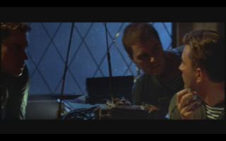 Хорошие российские пилоты на аэродроме из фильма "День Независимости":)