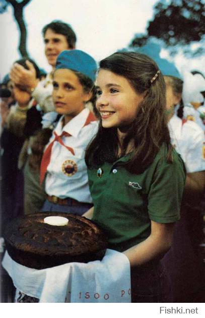 Что автор трудно фоток добавиться? Конечно легче копирнуть и не напрягаться!