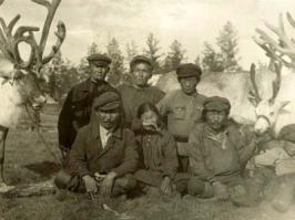 "Наши предки (древние русичи, протославяне) исконно проживали на всей территории современной России, включая Сибирь"

Посмотрел на старые фотки коренных сибирских народов и точно вылитые русичи, протославяне.

Автор слабо берешь, хохлы черно море выкопали, а ты что не добавил что русичи, протославяне озеро Байкал выкопали.