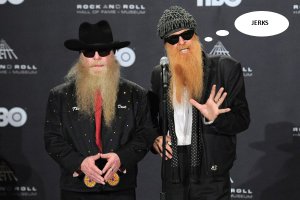 Борода на все времена года: «Бородатый» календарь на 2015 год