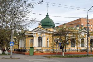 Да, некоторые узнал здания, стоят до сих пор. 
Особняк Гадаловой, ныне Художественный музей им. Сурикова.