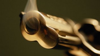 Что без мозгов жить можно доказано давно. 
Но вот закончить колледж не каждому дано.