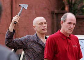 Фильм "После прочтения сжечь".
Зачотный - с Бредом Питтом, Клуни и Джоном Малковичем.