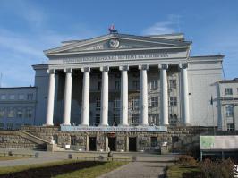 "УГТУ-УПИ" у него правда сейчас другое название, но в памяти именно такой!!!