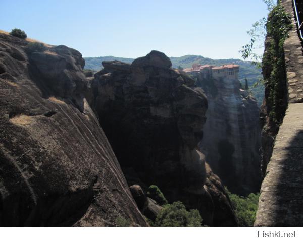 Метеоры, вид, снято на любительский фотоаппарат.