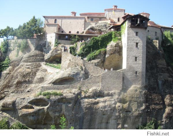 Метеоры, вид, снято на любительский фотоаппарат.