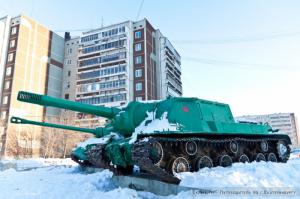 В Екатеринбурге на ЖБИ такая прелесть стоит