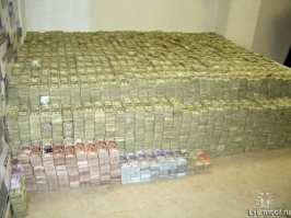 Вчера открываю гараж, а там...