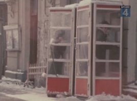 Необычные телефонные будки