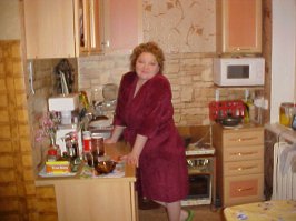 У моего знакомого был такой. Вот пример фотографии этим прибором.