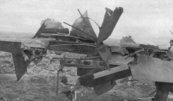 ну и ил-2 ещё добавлю, это фото одного самолёта, судя по фото вернулся и без хвоста, и без крыльев