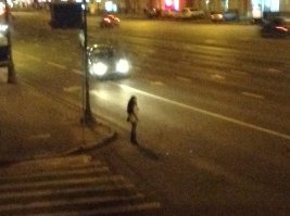 А тем временем в ЦАО, на Садовом, как стояли, так и стоят...И летом, и осенью, и зимой. Хотя, как их изловить, если они прячутся от патрулей?! Увидят, и, согнув коленки, бежать...И что сказать. Вот так и терпим, ночной сон постоянно прерывается сигналами машин.