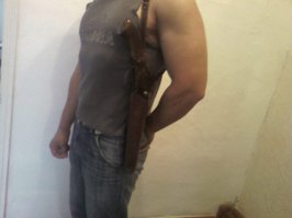 нах им эта здоровеннная железяка,  Это из серии - резинострела гауда. В лесу ТП-82 реально пригодится, а в городе нах. :) Продвинутые охотники и так в 12-16 калибр делают вставыши под 7.62 патрон и спокойно долбят медведей. 
На фото травматик - гауда, выглядит как обрез 12 калибра. . резинострел. И что с ним в городе делать, :).