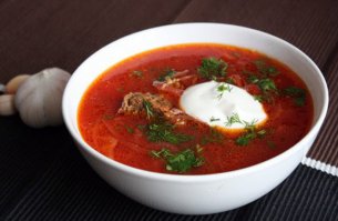 Хм... у каждого свой вкус, но лично я, всё же предпочитаю употреблять в пищу, не бегающие и не прыгающие по тарелке ингредиенты еды. Борщ наше всё