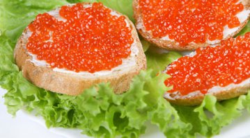 Вот бутер...А бутер с клубникой и морской солью как-то мало доверия вызывает.