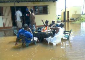 Эбола? Не, не слышали.