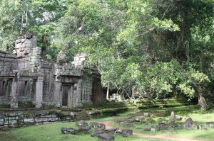 В Камбоджи очень красиво всем рекомендую туда хоть раз съездить. Ехать желательно не в сезон дождей )