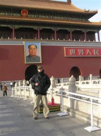 Я в этом же году был, что удивило, в пекинском BUS BARе, у нигеров можно было брать за копейки годный гашиш, а вот экстази и кокс были не очень