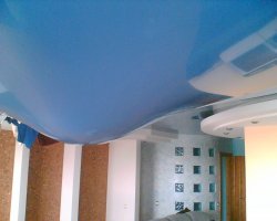 Фото из личного архива (это соседи сверху меня так "обрадовали"):