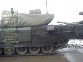 Официально танк покажут на параде 9 мая. Уже сейчас если есть желание можно найти фотографии будущего танка.