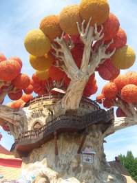 Вот детское дерево.