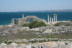 Крым, Херсонес. Отсюда пошло крещение Руси.