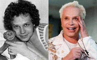 страшно подумать что он делал с этой обезьянкой по ночам