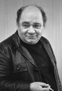 Один из самых моих любимых советских артистов-
Евгений Леонов!
Без звездности, подлинно Народный артист!
Его роли в кино и театре, навсегда останутся в памяти народной!