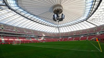 Заранее известно, финал Лиги Европы в Варшаве!
Стадион в Варшаве.