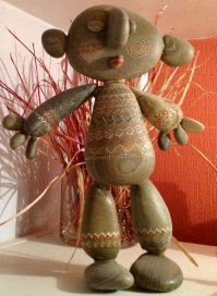 У меня вот такое из камней получилось.