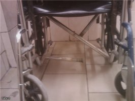 Не дня без тюнинга!!!

Волей судьбы я как-то был оторван от моей машины и, соответственно, 
от возможности ее модернизировать. 

НО! 

Началось с того, что новое транспортное средство, 
неизвестного пока класса ТР, оказалось не готово 
к возможности транспортировки меня (125 (с гипсом) кг) 
и соседа по палате, спортсмена-легкоатлета, 
метателя ядра (145 кг (без гипса)). 

В результате - поломка по старому сварному шву (уже чинили ее). 

Эксплуатировать, соответственно, нельзя - складывается. 

НО! 

Методом трансплантации органов и генетических модификаций 
удалось частично восстановить функционал. 

К сожалению, в данной модификации, ТС обладает сильными 
ограничениями в поворачиваемости при движении вперед 
(радиус разворота не установлен, т.к. выходит за пределы помещения). 
При движении задним ходом, маневренность практически не пострадала, 
но все же, управление требует дополнительных навыков.