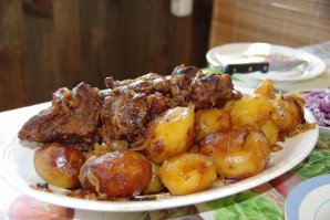 Баранина с картошкой и чесноком. В любых вариантах!