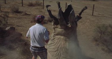 Пескожил мне напомнил чудище из фильма "Дрожь земли" ;)