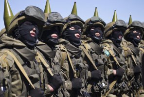 Это все ерунда ! Вот кого боится весь мИР ! Казахскую армию ))