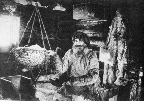 Процветала наверное?Все грамотные были,всех лечили бесплатно,были детсады и т.д.;не аграрная была страна?Можно долго объяснять,почитайте историю.