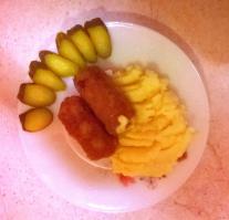 Выглядит так себе, но очень вкусно, в начинку добавила немного сыра.