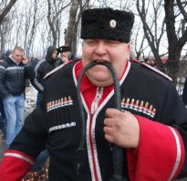 Донские казаки, чины самокатной роты vs. Российские казаки 2014 года.
Куда-то мы свернули не туда.