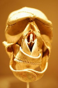 Парейдолия: Лица, скрытые в предметах быта