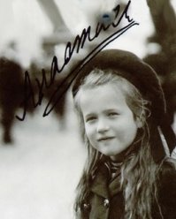 Внимательней смотрите на фото. Над фото примечание: Романовы. Яхта "Штандарт"