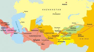 У нас что теперь каждая пустая фраза будет поводом для такого ликования? К чему этот самообман и для кого? Китайский Шелковый путь проходит мимо России. 
1) Китай не интересуют "высокоскоросные" пути транссиба, потому что их средняя скорость 35 км/ч.
2) Взаимодействовать со страной с ядерным потенциалом - китайцам не выгодно - им нужны контролируемые сателлиты с предсказуемой внешней политикой.
3) Наконец, основной их потребитель США и Европа, хватит уже постить глупости на тему как Китай кого то там в союзе с Россией накажет - есть спрос - он на Западе, есть предложение - оно на Востоке - все. Никто своих клиентов и заказчиков не стреляет.  На наши геополитические хотелки - всем пофигу. За 14 лет Россия так и не стала хоть сколько нибудь состоятельной экономикой - все разворовано и проедено. И по этому новый "Великий Шелковый путь" идет по территории бывшего СССР.
Мимо России.