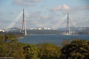 Ну Владивосток это не только Золотой мост, но и мост на остров Русский.