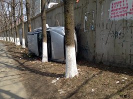 я паркуюсь как хочу и где хочу)))