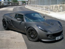 Забруталенный Lotus Exige с движком от корвета.