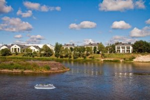 на берегу Припяти,в полесской резиденции Александра Лукашенко