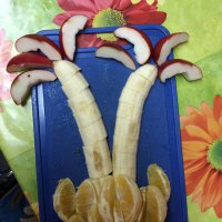 Чего-то мне происходящее на этой картинке, навеяло фривольные мысли...