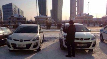 Ок, было очень сложно найти мазду, но я справился