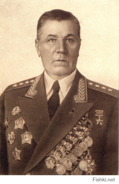 Алекса́ндр Васи́льевич Горба́тов (1891—1973) — советский военачальник, генерал армии. Герой Советского Союза (1945). Командующий ВДВ (1950—1954).