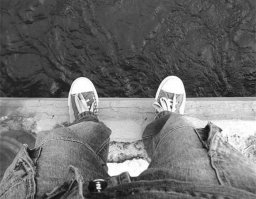 Жизнь такая штука, что постоянно шантажирует людей всякими катаклизмами. Поэтому я считаю, нужно жить пока радует, а когда жизнь перестаёт радовать, то нужно её шантажировать