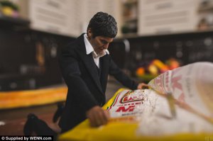 Я эту тему обожаю)  Тоже Hot Toys